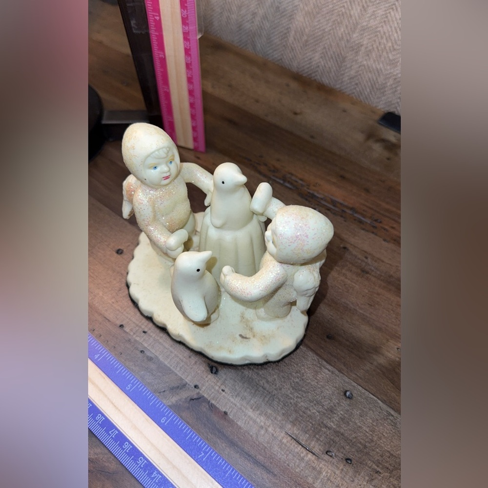 Vintage Snowbabies Playing With Penguins Trinket Figurine Dept. 56 Winter